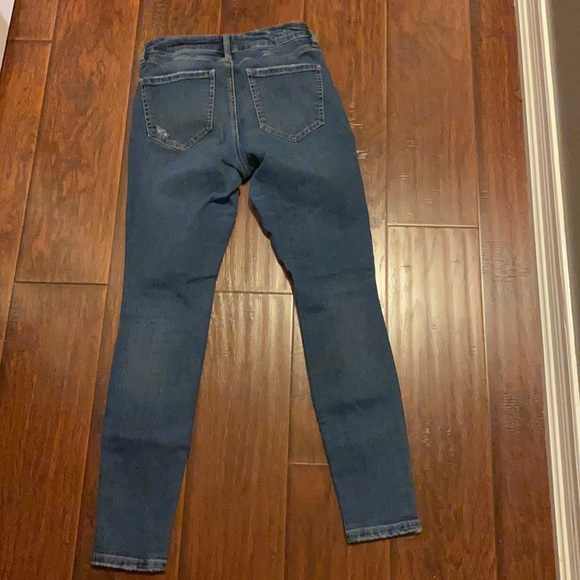 Blue jeans - Picture 3 of 3